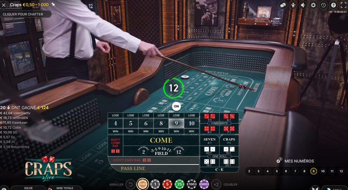 Le Stick permet de rassembler les dés du jeu de craps