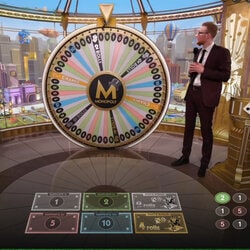 jeu de Monopoly en ligne en direct de studio